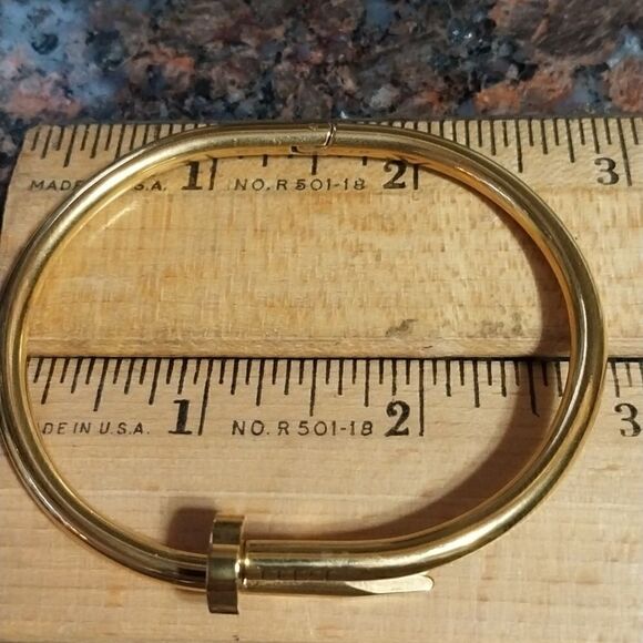 Unisex Goldtone "Nail" Bracelet...New...(Matching Nail Ring is available) - Picture 7 of 7